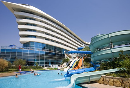 Concorde Deluxe Hotel