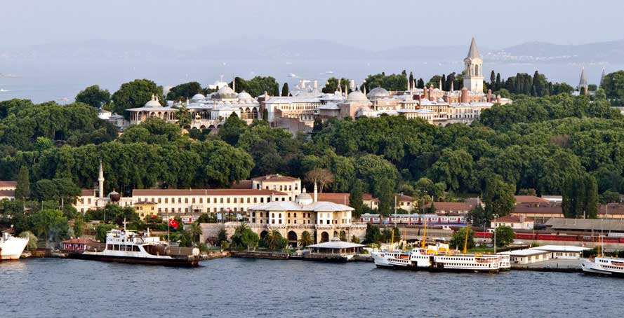 Istanbul - Two Continent Tour With Dolmabahce Palace Tour